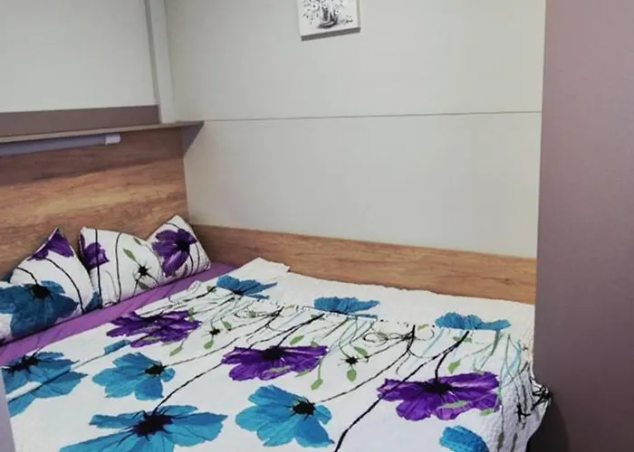 아파트 Plas Mobile 투라니